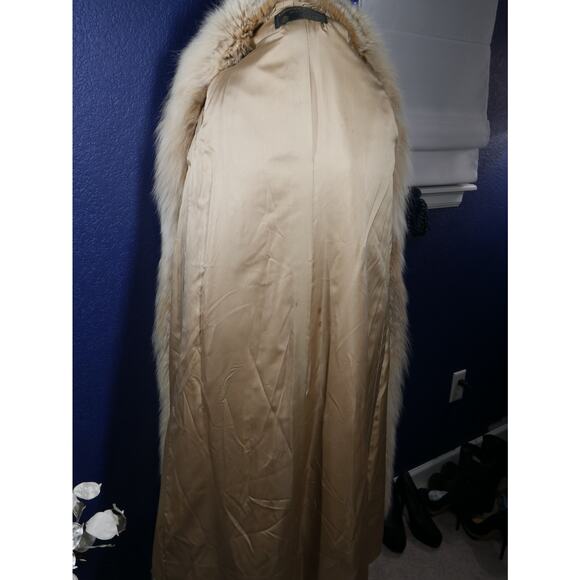 Gorgeous Canadian Lynx Full Length Fur Coat - Picture 5 of 5